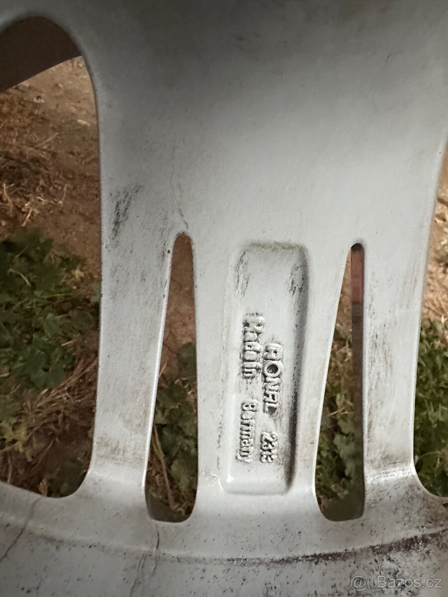 Originální kola r19 Audi s pneu - 9