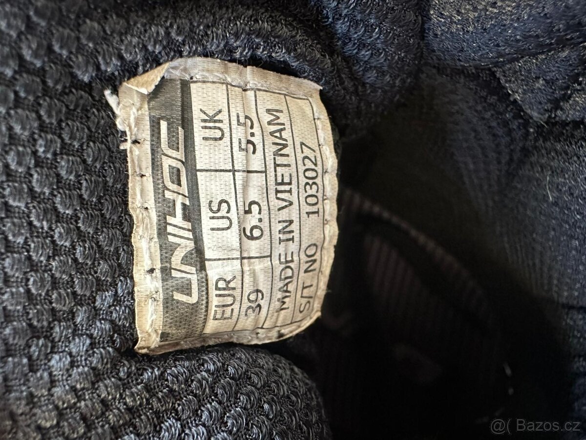 Florbalová výstroj - 9