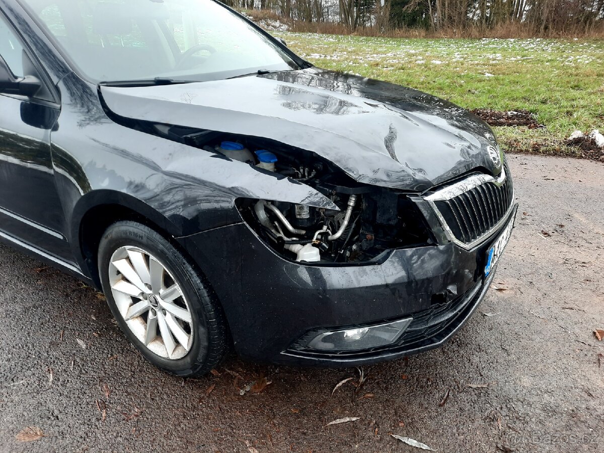 Škoda superb 2,0 tdi 103kw čr serviska r.v 2014 - 9