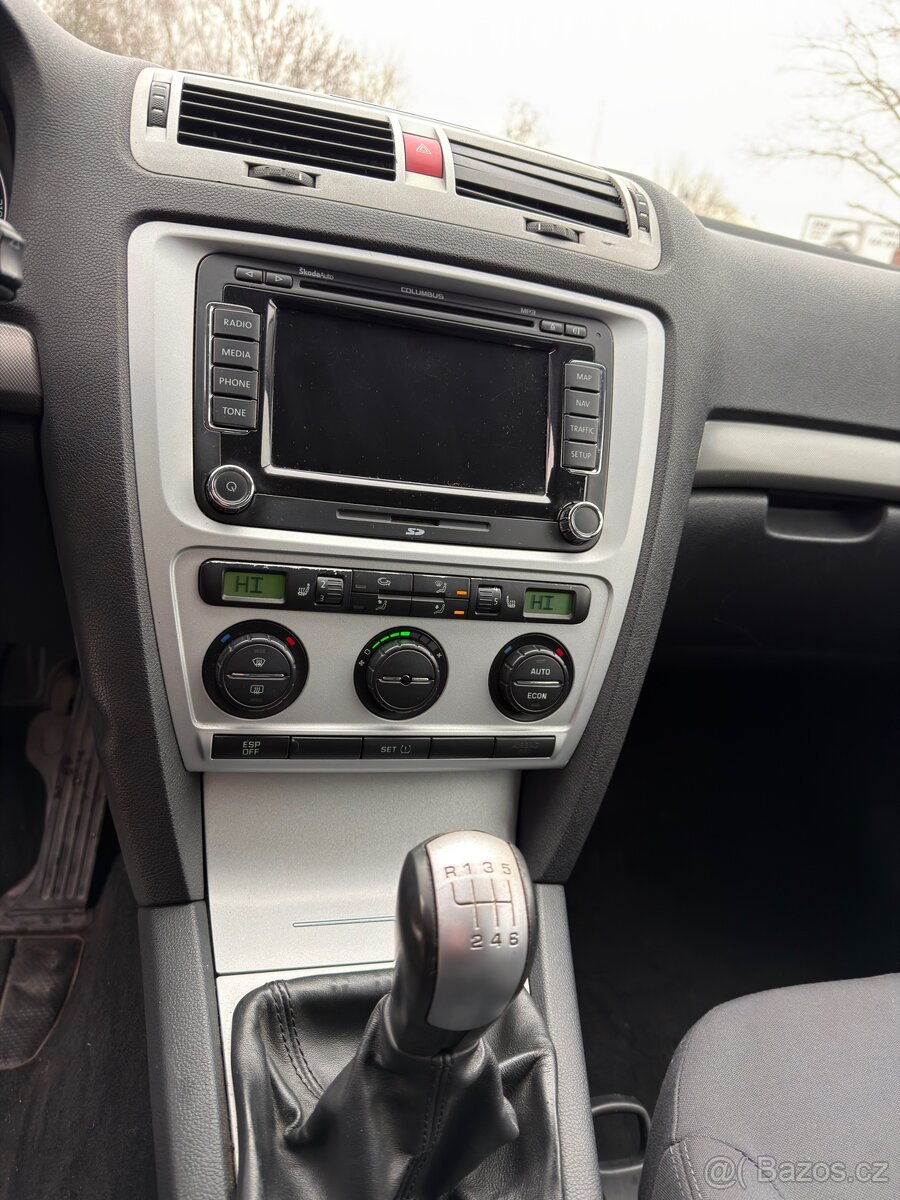 Škoda Octavia 2 2.0tdi 103kw - 9