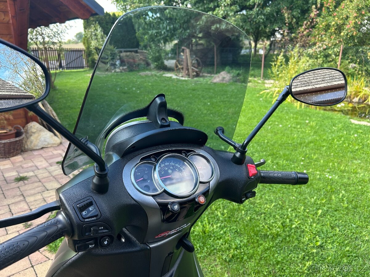 Piaggio Beverly 350ST ABS ASR - 9