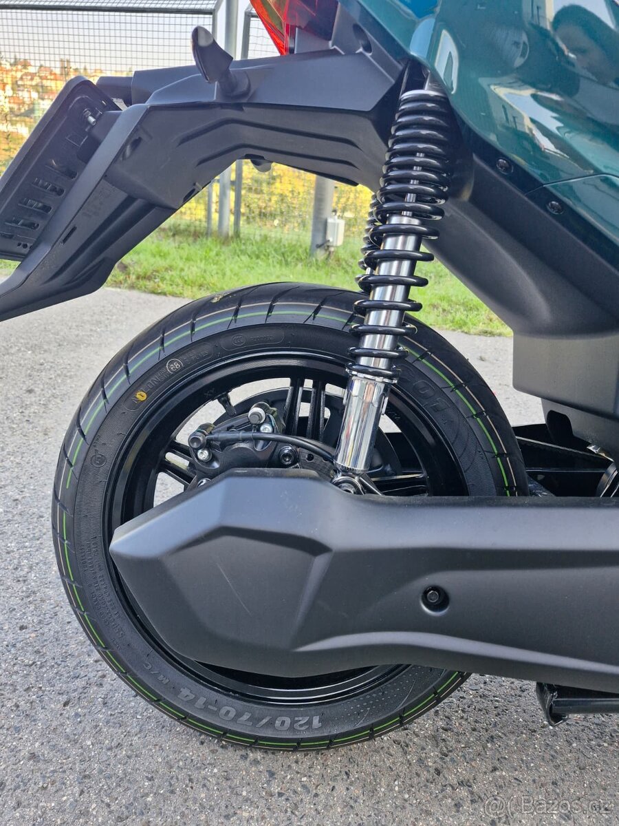 Horwin SK3 plus - předváděcí skútr - 9