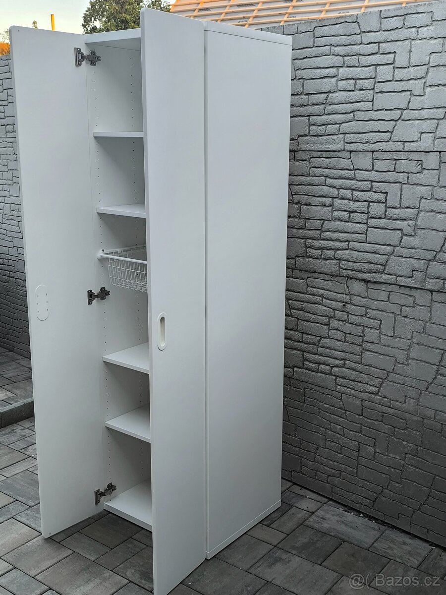 Prodám šatní skříň IKEA STUVA - 9