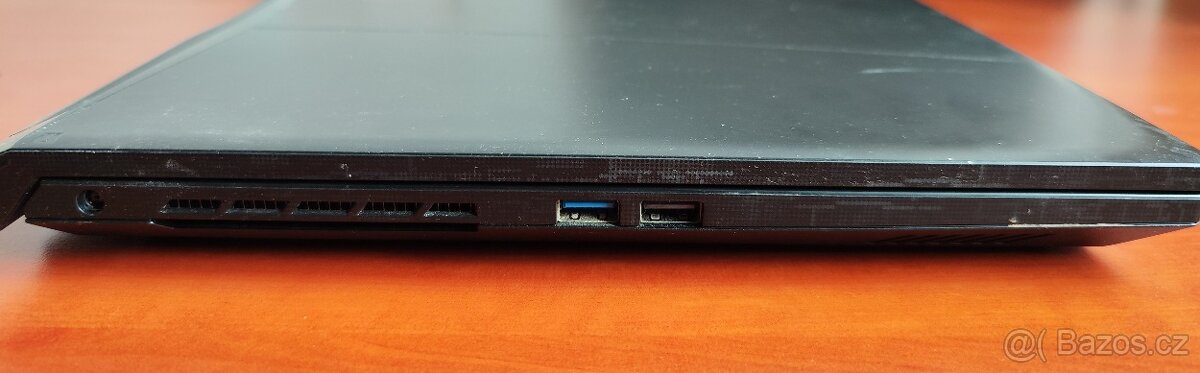 MSI Katana 17 B12UDXK-886CZ i5-12450H, 16GB DDR4 - 9