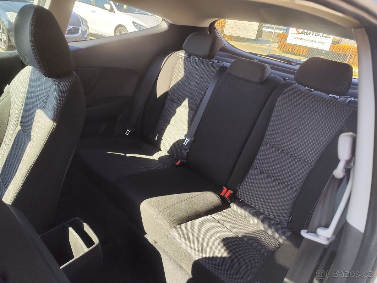 Hyundai i30 Cupe.1.4,16V,73kw.R.V.9/2014.STK Nová.Km 124 300 - 9