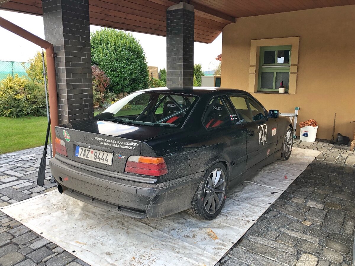 Bmw e36 V8, závodní - 9