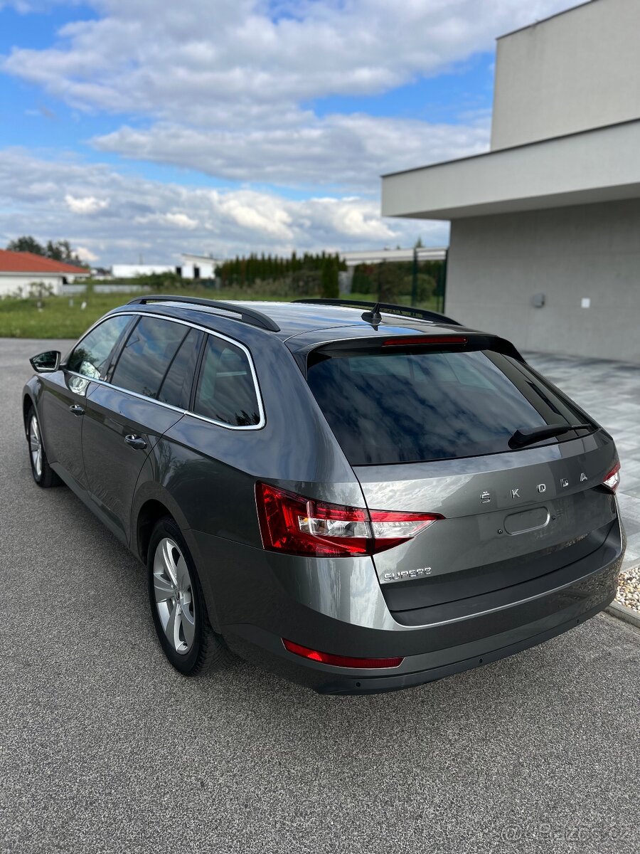 Skoda superb 3 2.0 Tdi 110 kw Dsg - 9