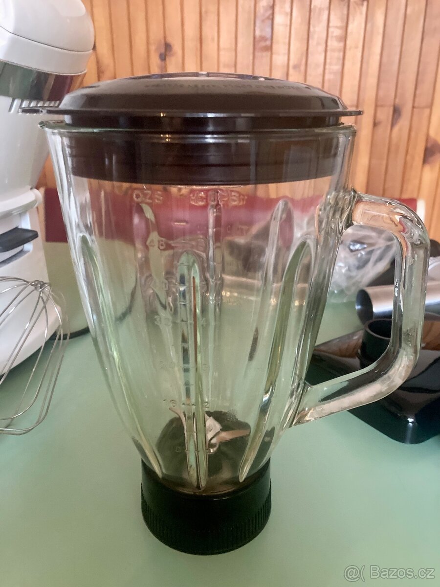 Kuchyňský robot - Philco PHSM 9000 - 9