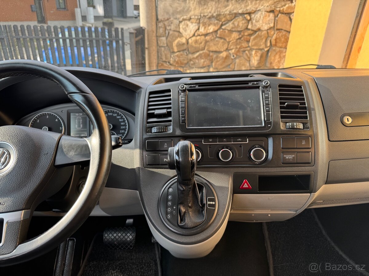 Volkswagen Transporter T5.1 2.0 TDi 5 mist DSG - 9