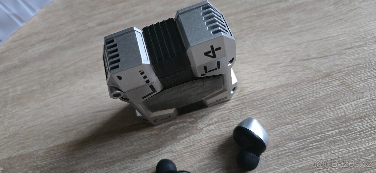 Sluchátka vhodná na hry,a hudbu M45 - 9