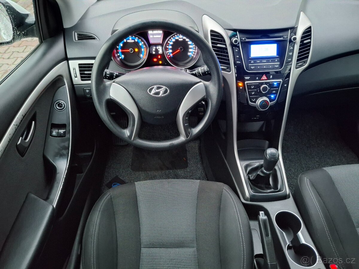HYUNDAI i30 1.4 16V 74kw - 9
