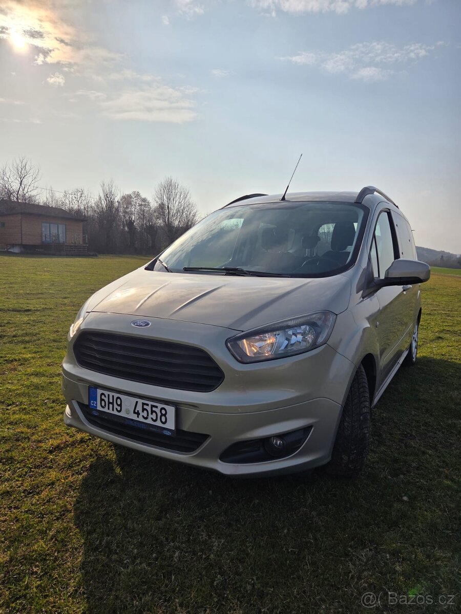 Ford Tourneo Courier - 9