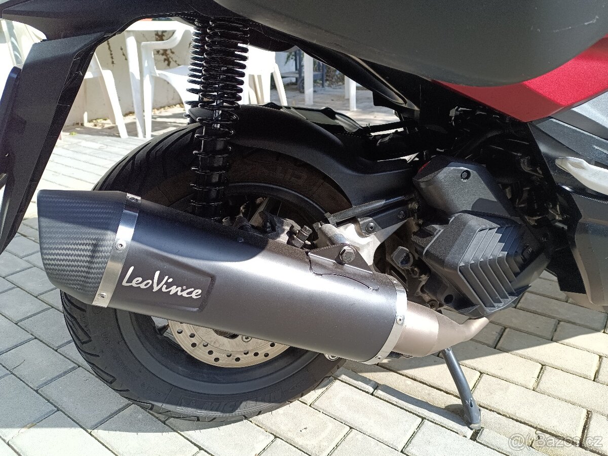 Honda Forza 125 - 9