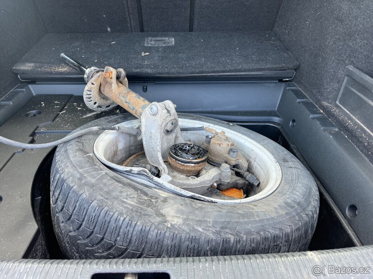 VW Passat b6 2,0tdi 103kw BMP LC5F bez koroze - díly - 9