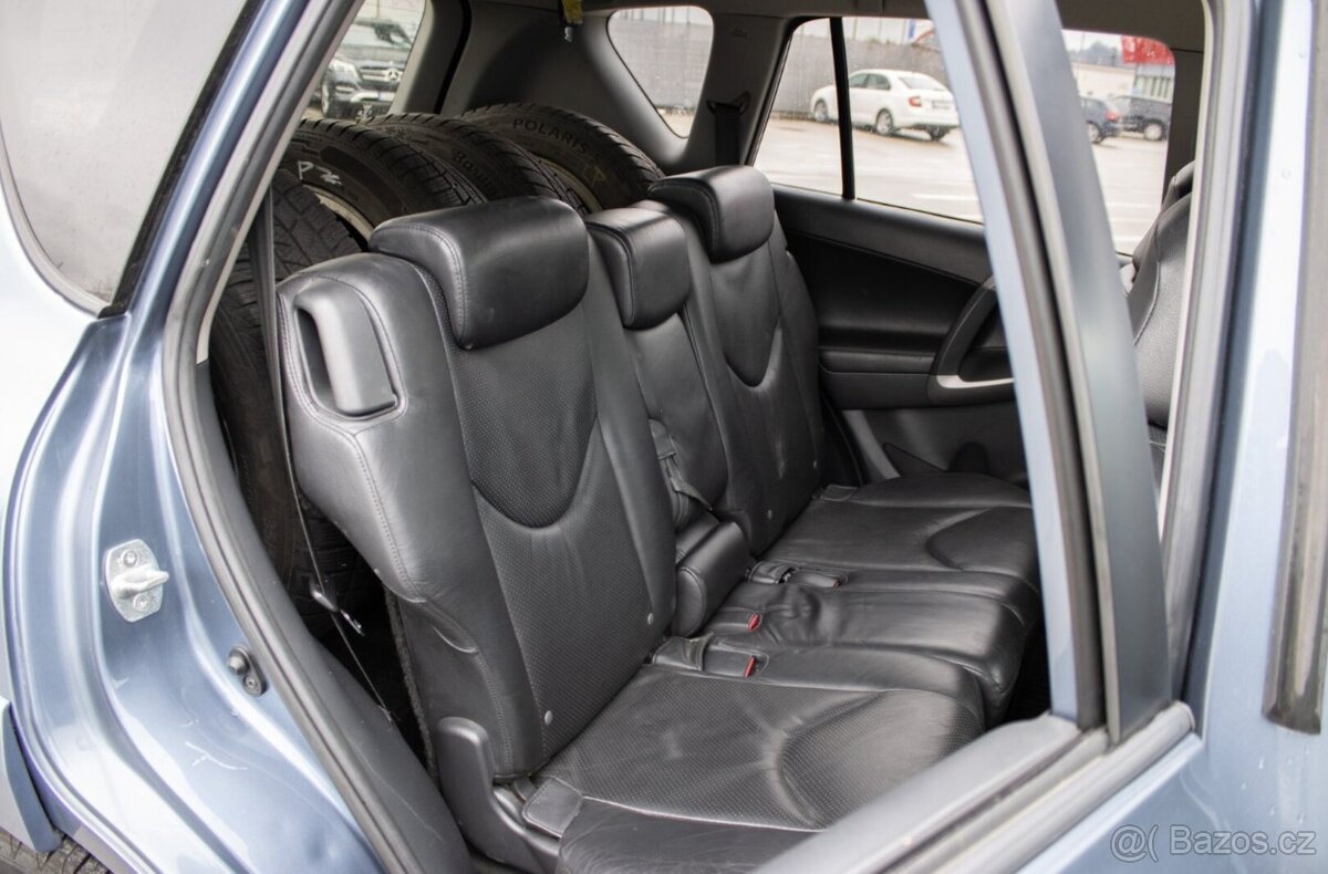 Toyota RAV4 2.2 D-4D - 9