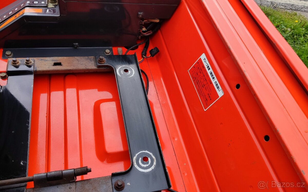 Malotraktor Kubota - 9