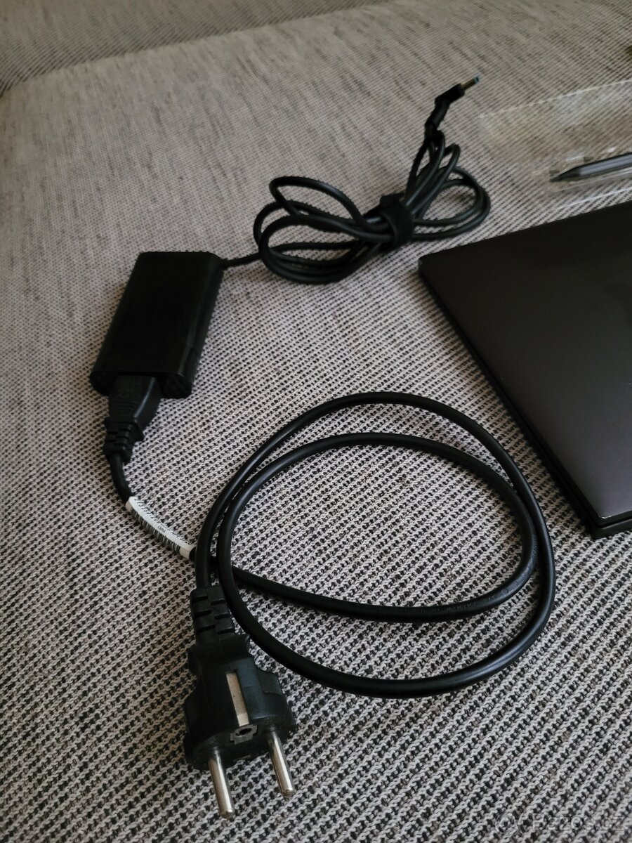 Notebook Envy s příslušenstvím Stylus zn. HP - 9