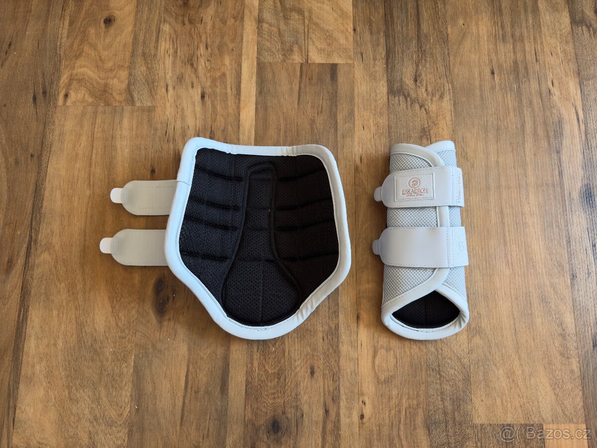 Podsedlova decka, chranice a ohlavka Eskadron - 9