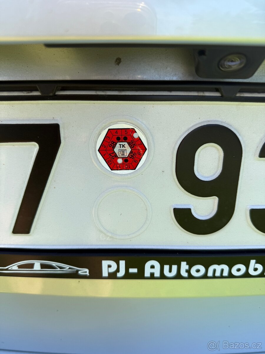 Škoda Octavia 2.0tdi 110kw combi dsg - 9