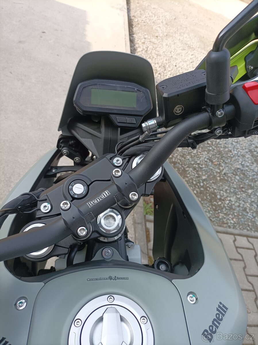 Benelli BKX 125 - 9