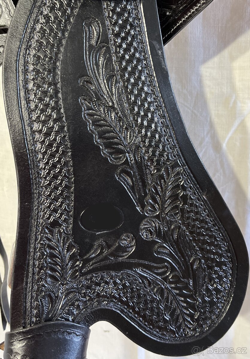 Westernové sedlo 26) černé oválné krátké široké - 9