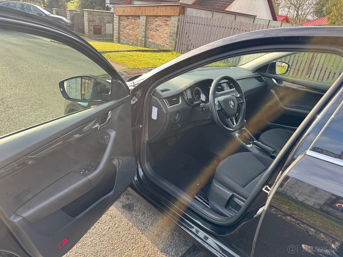 Škoda Octavia 2.0TDi 110kw DSG STYLE DPH - 9