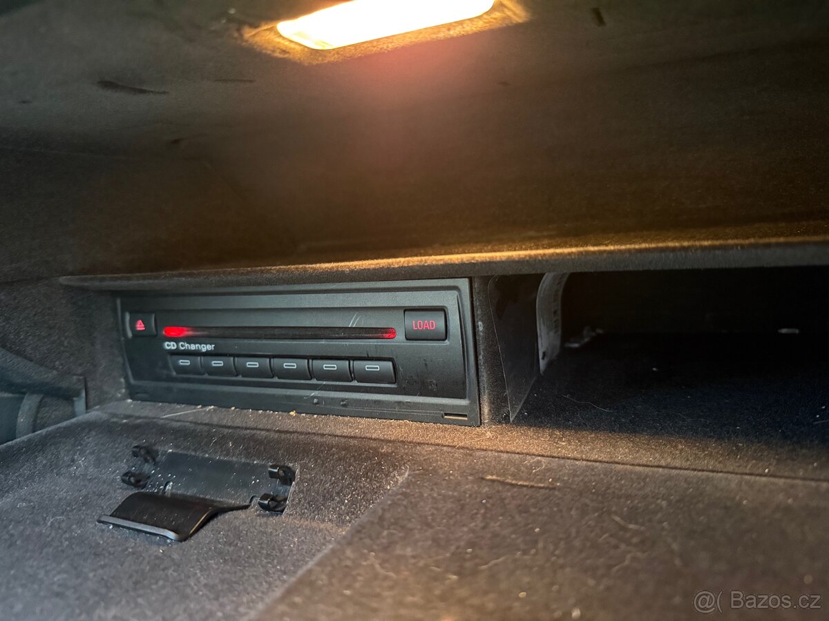 Audi A6 3.2 Fsi quattro NOVÁ STK - 9