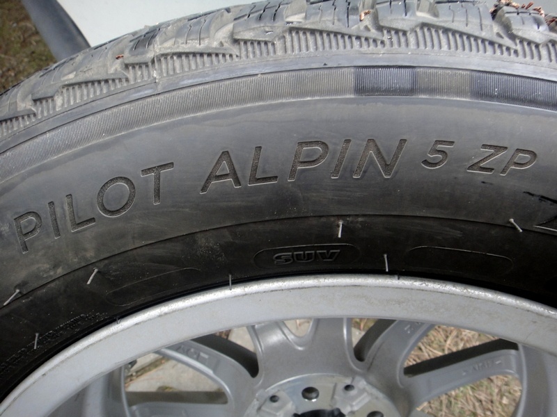 Orig alu disky na BMW se zimni pneu Michelin - 9