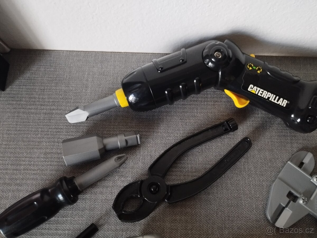 Dětský box na nářadí + nářadí - 9