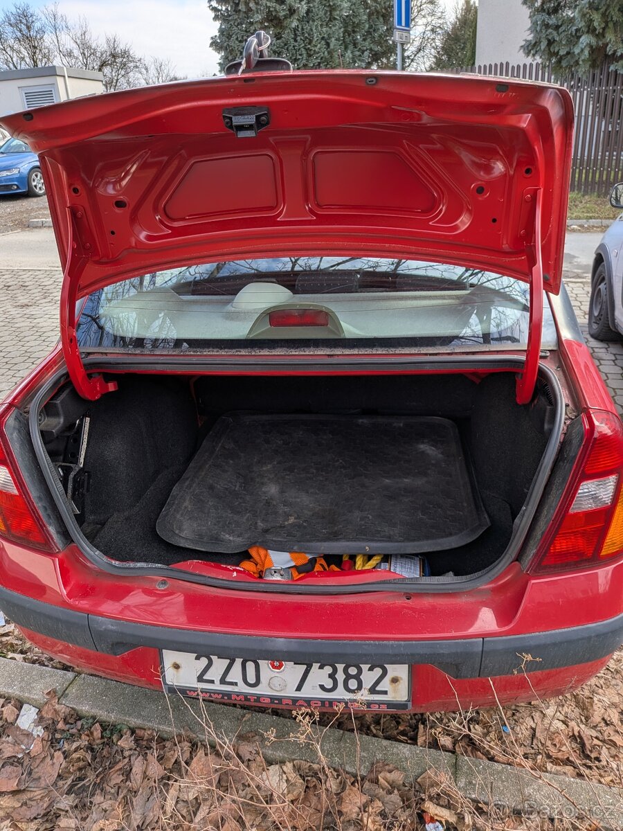 Renault thalia 1.4 - 9