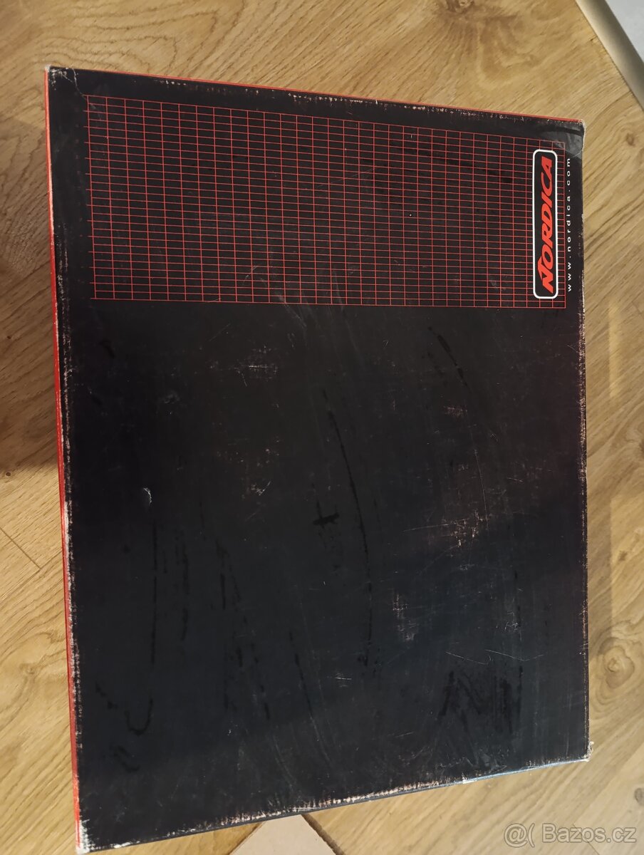 Lyžáky nordica B7 280 - 9