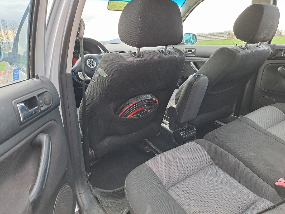 Volkswagen Golf 1.6 - 9