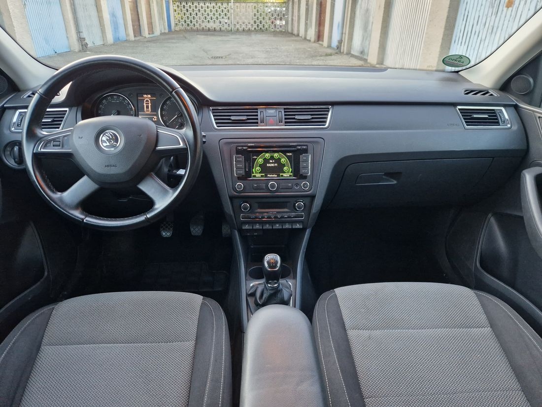 Škoda rapid 1.6 - 9