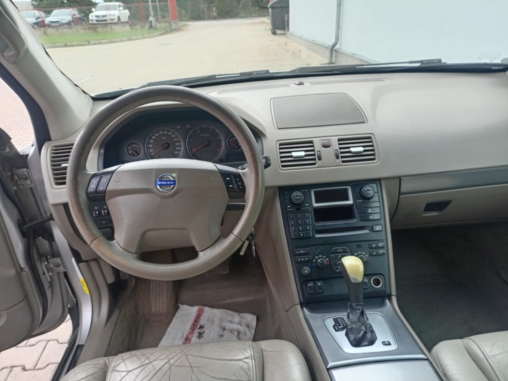 Volvo XC 90 D AWD - automat - 9