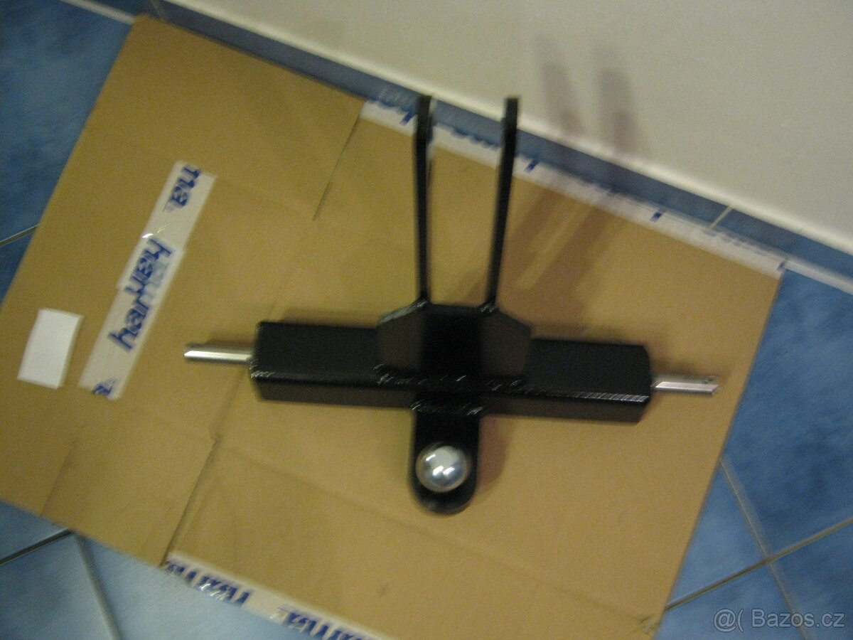 ZAVES NA MALOTRAKTOR - guľa + agzat - 9