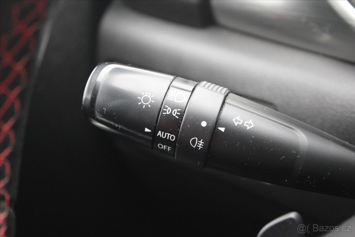 Suzuki Vitara 1.4 BoosterJet ALLGRIP LED ČR (2016) - 9