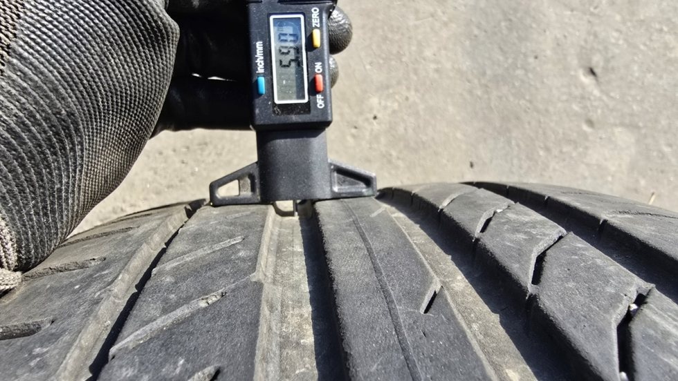 Letní pneu 245/45/19 Continental - 9