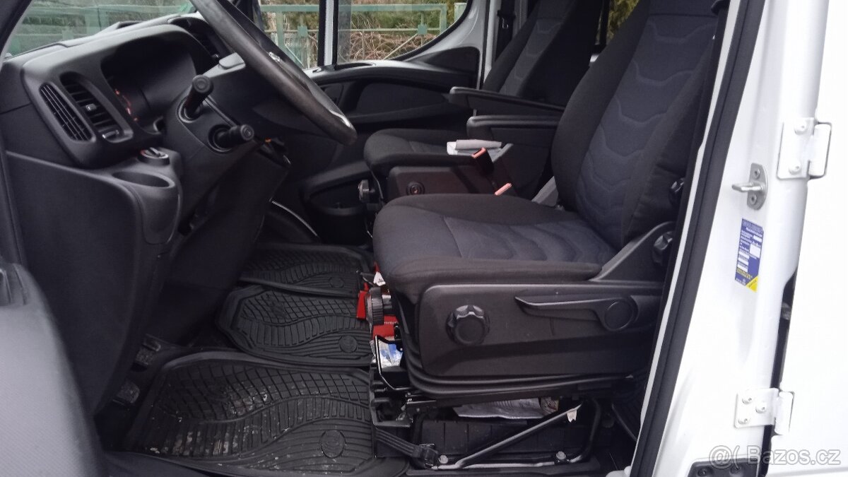 IVECO DAILY 35S14 2,3HPi100kw,rv2019,DOUBLECAB 6-MÍSTNÝ - 9