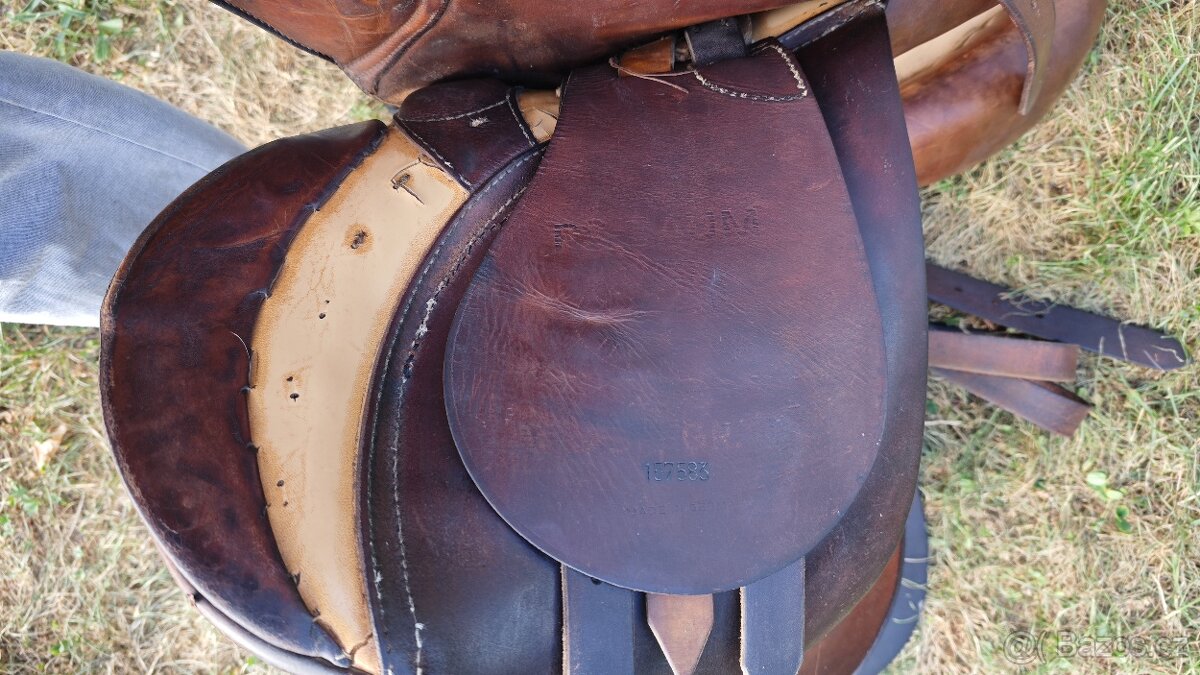 Prodám kožené jezdecké sedlo Passier posedlí 18" - 9