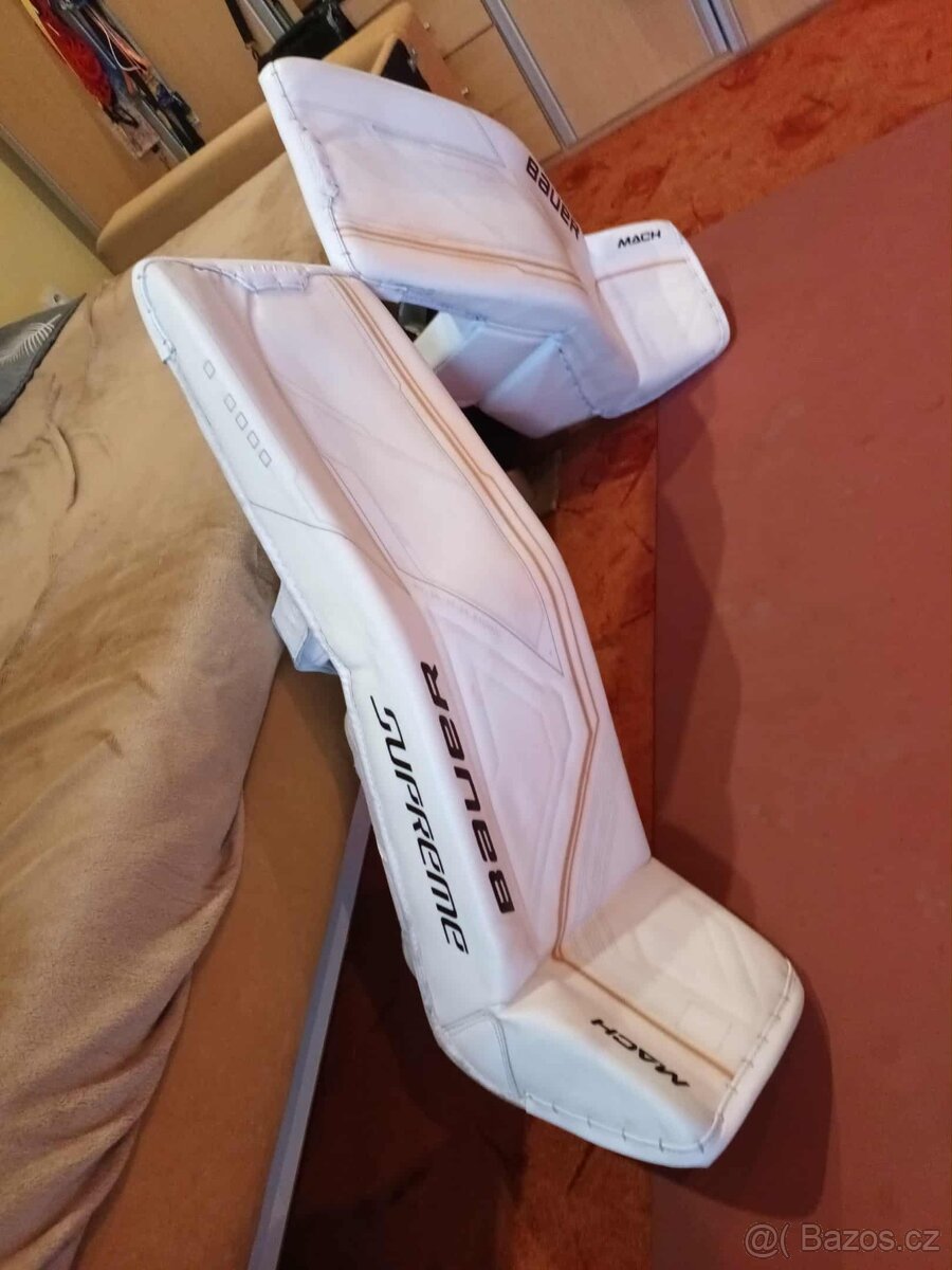 Brankářské betony BAUER SUPREME MACH, sr. M, (34+1), TOP - 9