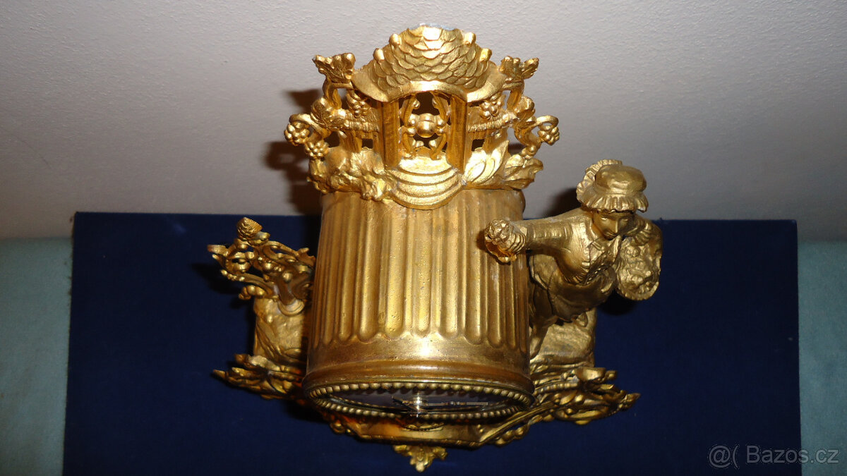 Starožitné krásné funkční hodiny. - 9