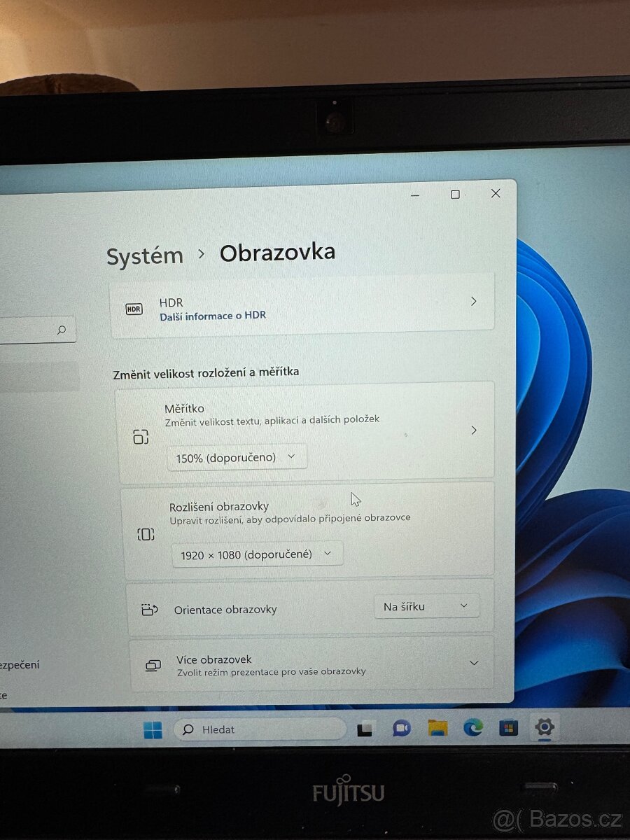 Tenký notebook fujitsu lifebook u945 - 9