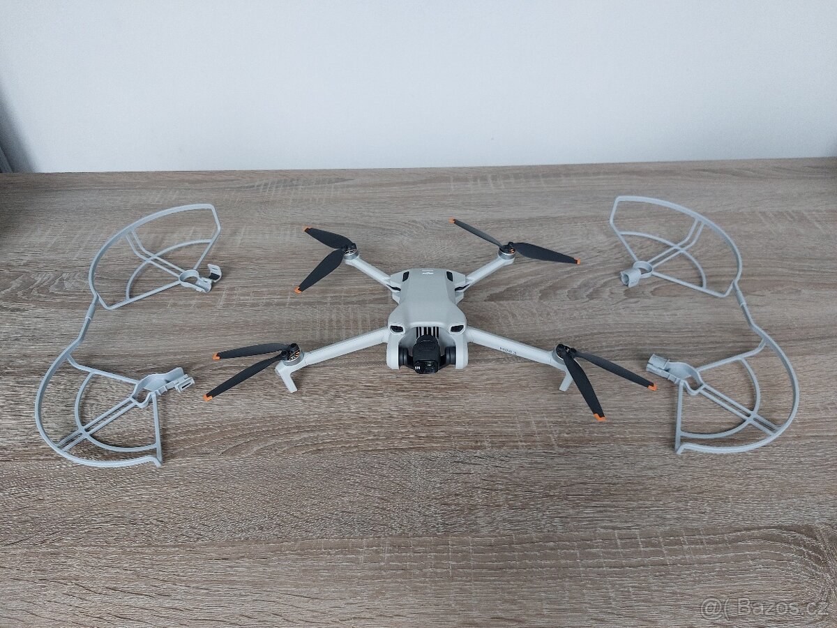 DJI Mini 3 Fly More Combo (DJI RC) - 9