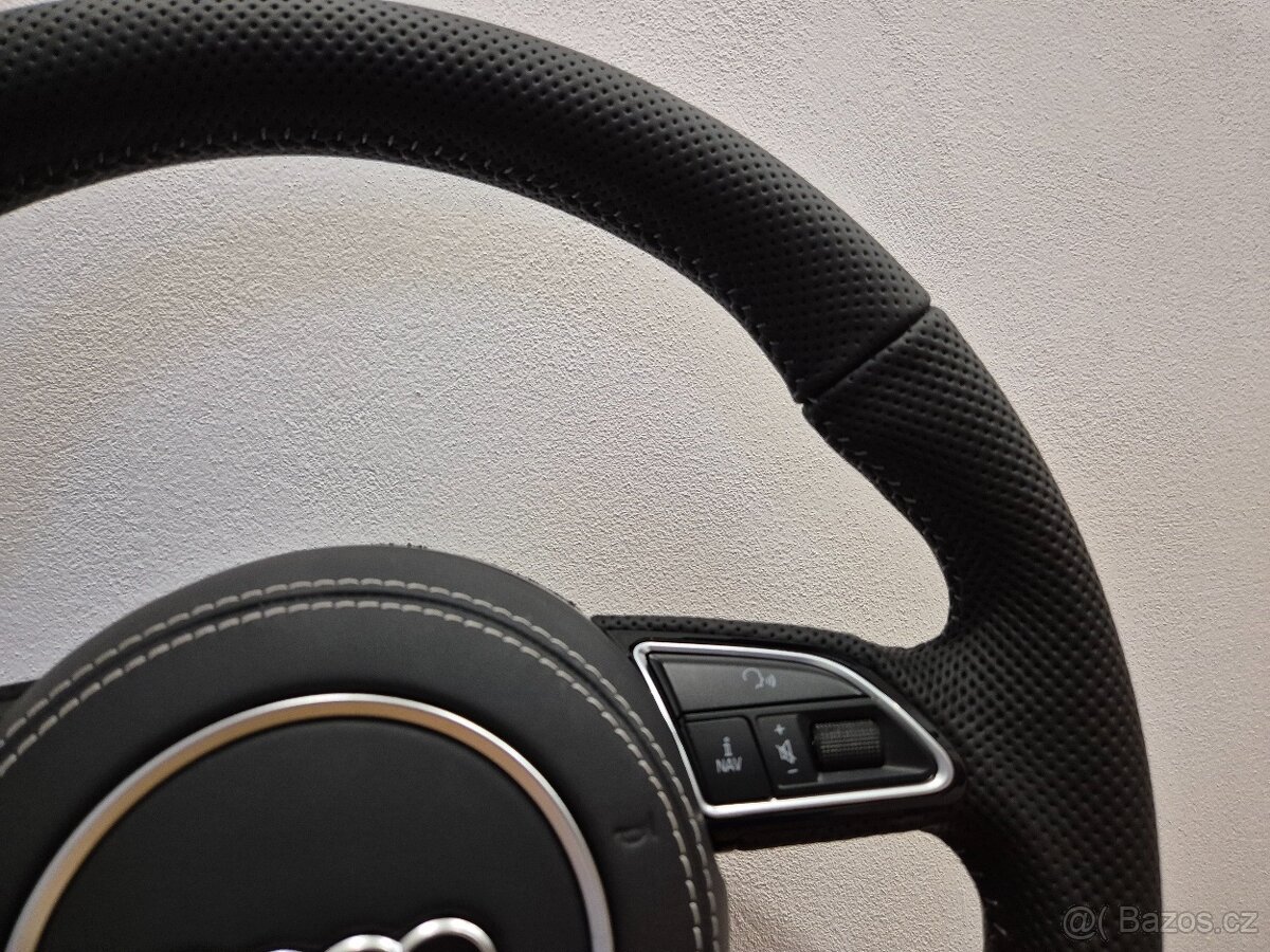 AUDI MULTIFUNKCNY PERFOROVANÝ VOLANT - 9