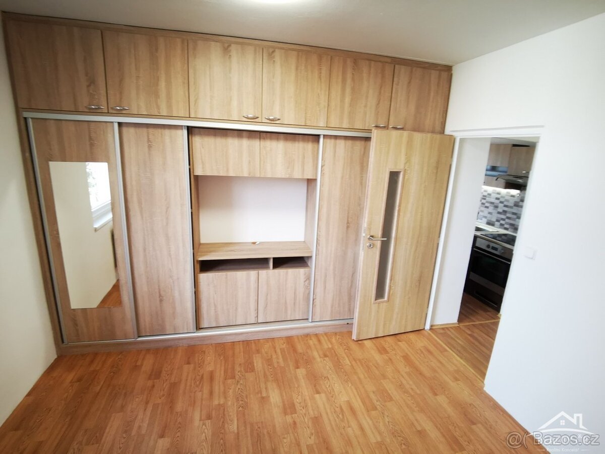 Pronájem bytu 3+1 Na Kopci Jihlava - 9
