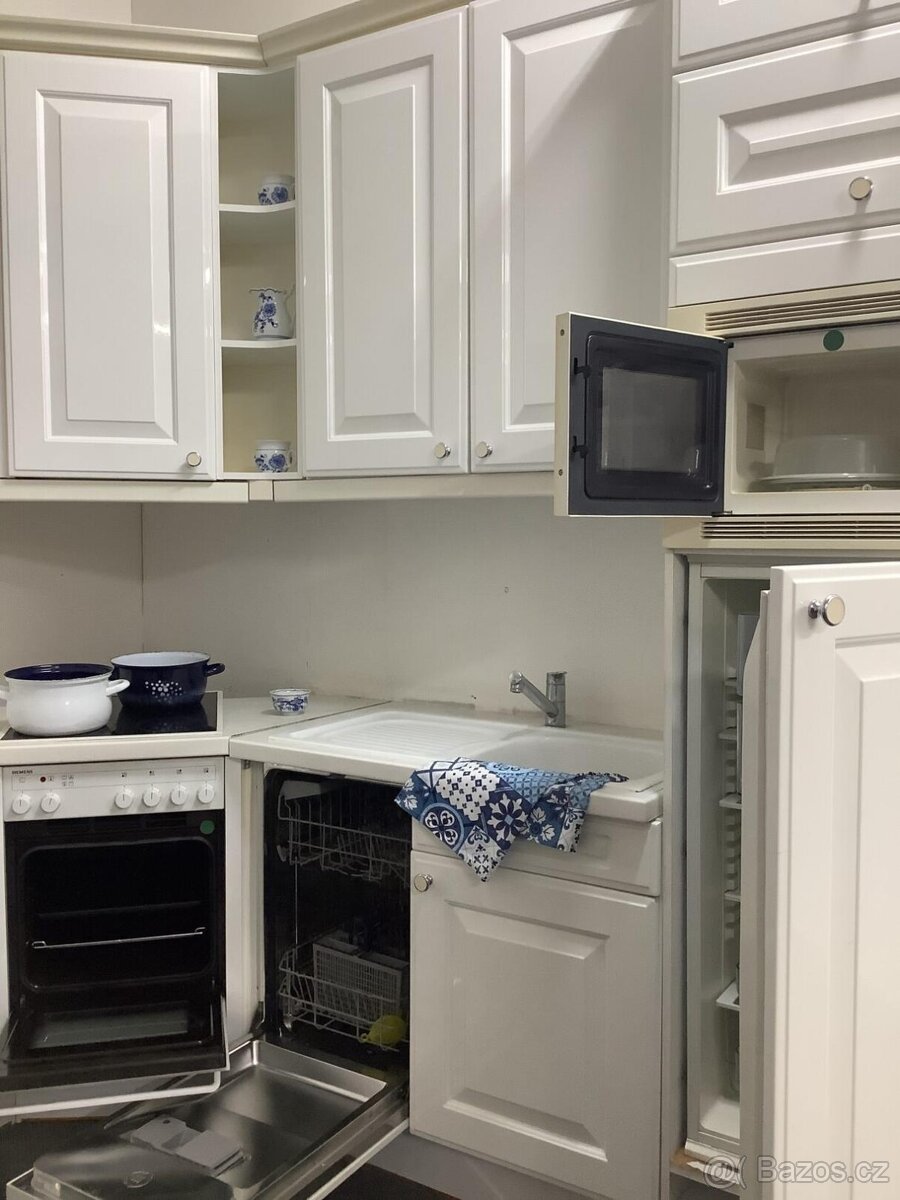 Bílá rustikální kuchyně TAMARA - 9