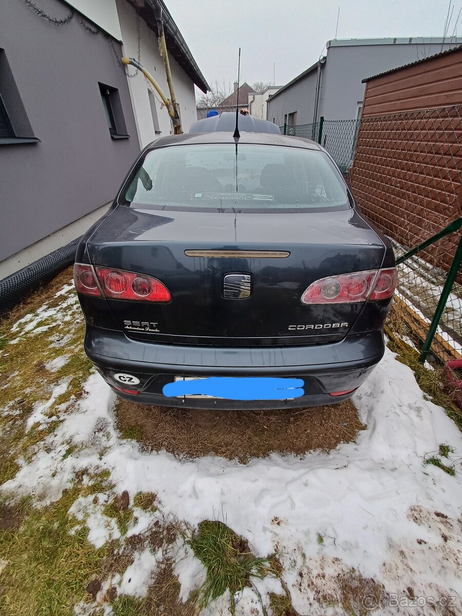Seat Cordoba 1.2 benzín - 9