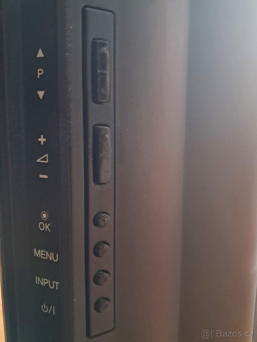 LG 42LD420 42" Full HD – stojan + DO, 2× HDMI - 9