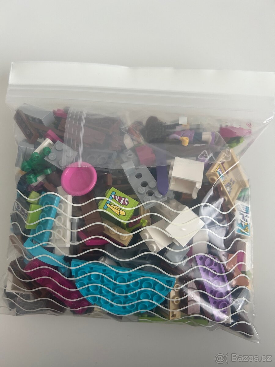 Lego 41323 Chata v zimnim stredisku - 9