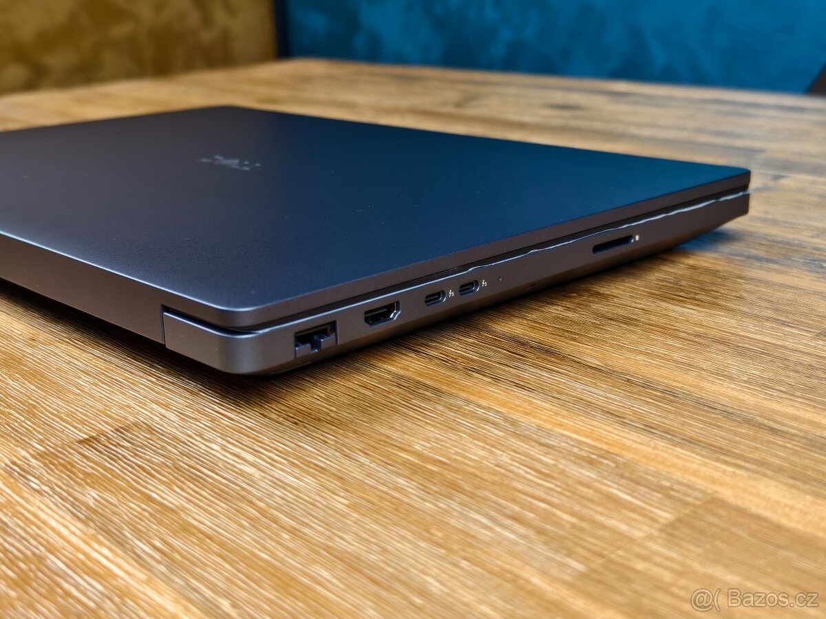 18" mašina pro AI, fotky, video - 64GB, RTX PRO, Core Ultra - 9
